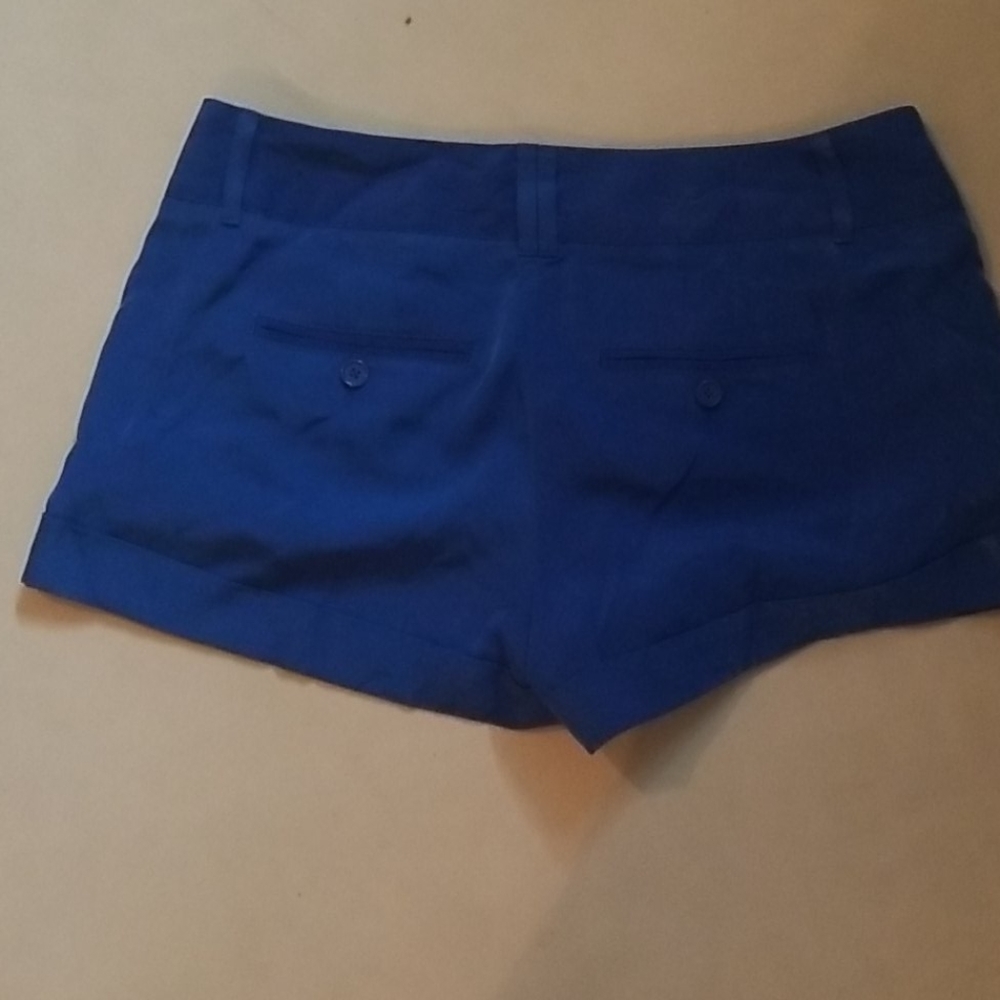 Shorts - Picture 2 of 2